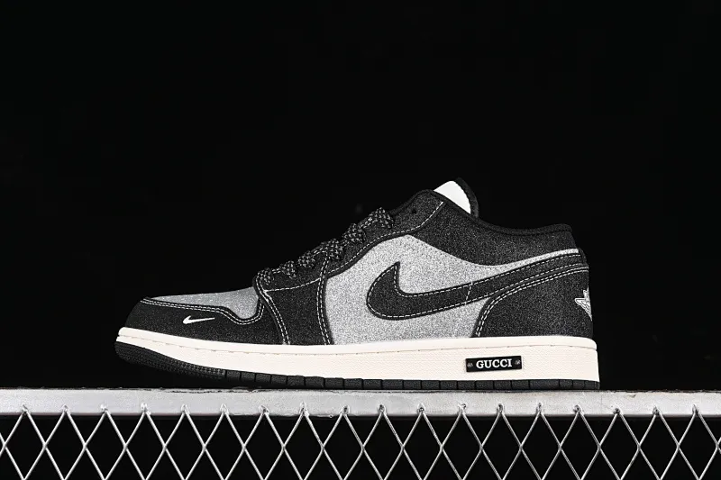 All categories Air Jordan Jordan series basketball shoes Air Jordan 1 Low High-end customized low-top sneakers Air Jordan 1 Low AJ1 Joe 1 sky full of stars High-end customized low-top retro basketball shoes SJ9950-012